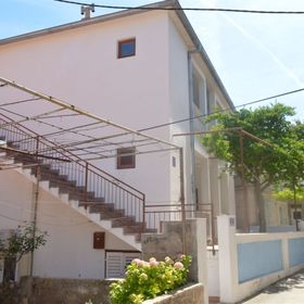 Apartments and Rooms Jakov Primosten