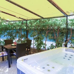 Apartment Center with jacuzzi Split