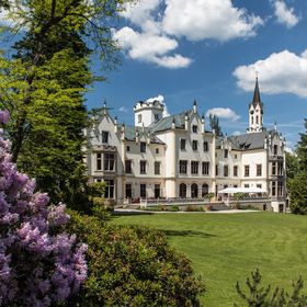 Lázně Hotel Vráž s.r.o.