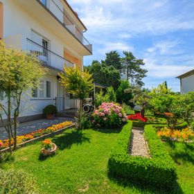 Apartments Rajka Banjol