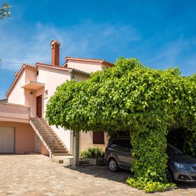 Apartments Giuliano Tar