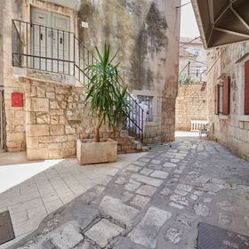 Apartments and Room Kudelik Centar Trogir