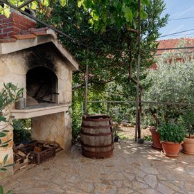 Apartments and Rooms Kudelik Trogir