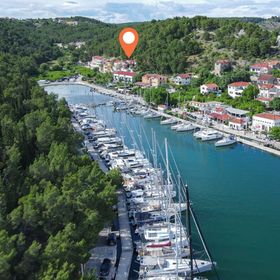 Apartment Škatula Skradin