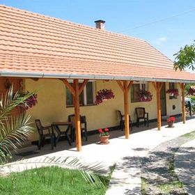 Sárga Vendégház Hajdúszoboszló