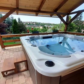 Flamingó Vendégház Eger