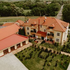 Szerencsemák Panzió Kehidakustány