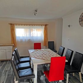 Park Vendégház & ParkCafé Bakonybél