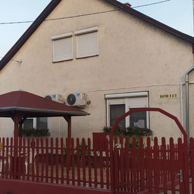 Alkusz-lak Ház Abádszalók