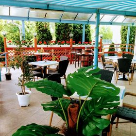 Boglárka Panzió Étterem Mezőkövesd