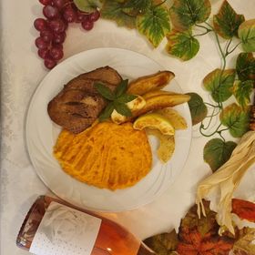 Boglárka Panzió Étterem Mezőkövesd