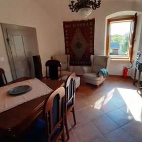 Köveskál Panzió Köveskál