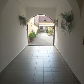 Amulett Apartmanház Eger