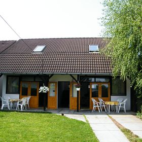 Yachtparty Apartmanház Balatonboglár