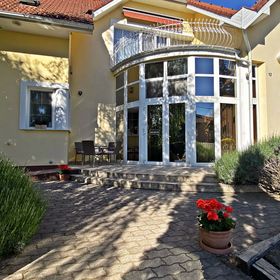 Penta Lux Hotel és Apartman Tata