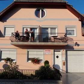 Gere Apartmanház*** Harkány