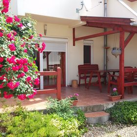 Hellasz Apartman Gyula