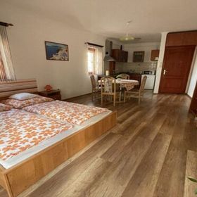 Hellasz Apartman Gyula