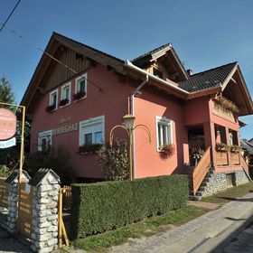 Hócza Vendégház Szilvásvárad