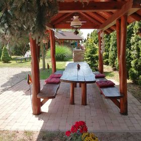 Hajnalka Apartmanház Kehidakustány