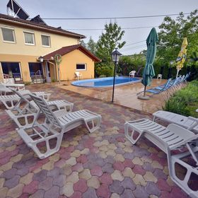 Tókert Fogadó Nagymányok