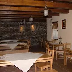 Blum Pince Borozó Vendégház Villány