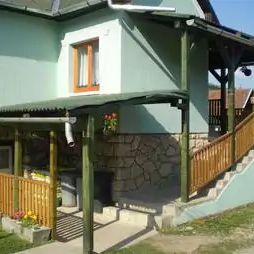 Holló Vendégház Szögliget