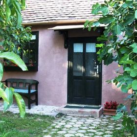 Apartman Vörösdombi Vendégház Cserkút