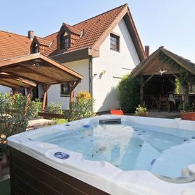 Lidó Wellness és Bor Villa Siófok