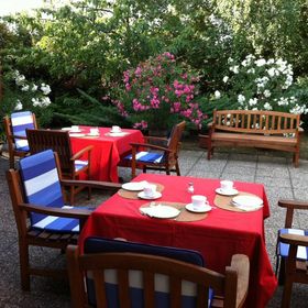 Budakeszi Margaréta Panzió***