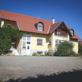 Mika Vendégház Bük