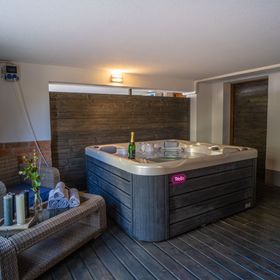 4 Ász Deluxe Apartman Gyula