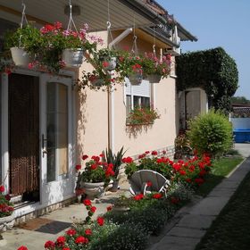 Pál Ház Abádszalók