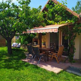 Ametiszt Wellness Apartmanház Siófok