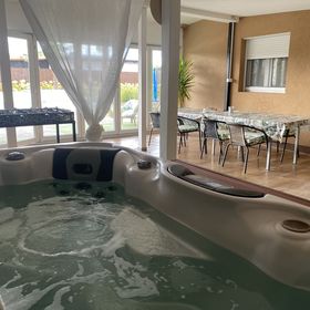 Kökszi Beach Nyaralóházak Balatonszabadi