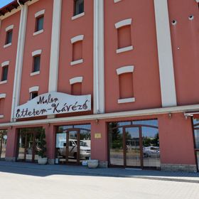 Malom Club Étterem-Panzió Baja