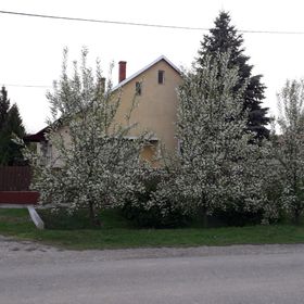 Juhász Vendégház Tiszanána