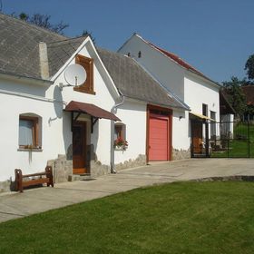 Petra Apartmanok Velem