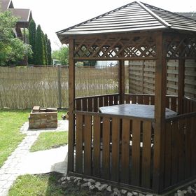 Apartmanház Fenyves Balatonfenyves