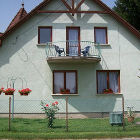Borostyán Vendégház Balatonkeresztúr