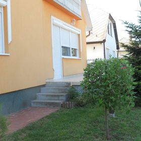 RONI Apartman Balatonlelle