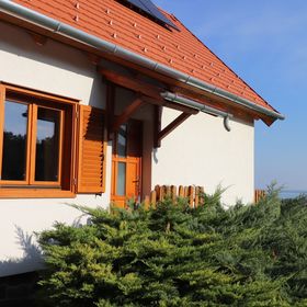 Lekics Pince és Vendégház Balatongyörök