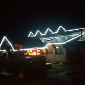 Flamingó Vendéglő és Szállás Téglás