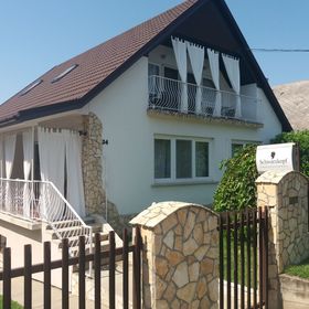 Ági Apartmanház Balatonlelle