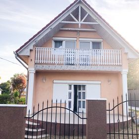 Fleur Vendégház Gunarasfürdő