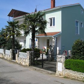 Balogh Apartmanhaz Pješčana Uvala