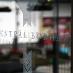 Centrál Panzió Érd