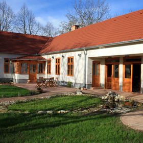 Kopácsi Füves Porta Csempeszkopács