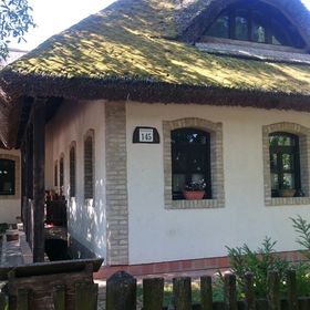 Hajóskert Vendégház Gönyű