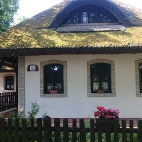 Hajóskert Vendégház Gönyű